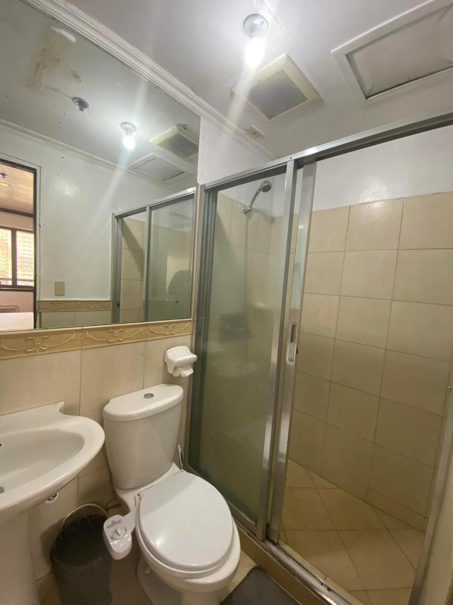 Fernandina 88 Suites Condo Cubao Экстерьер фото