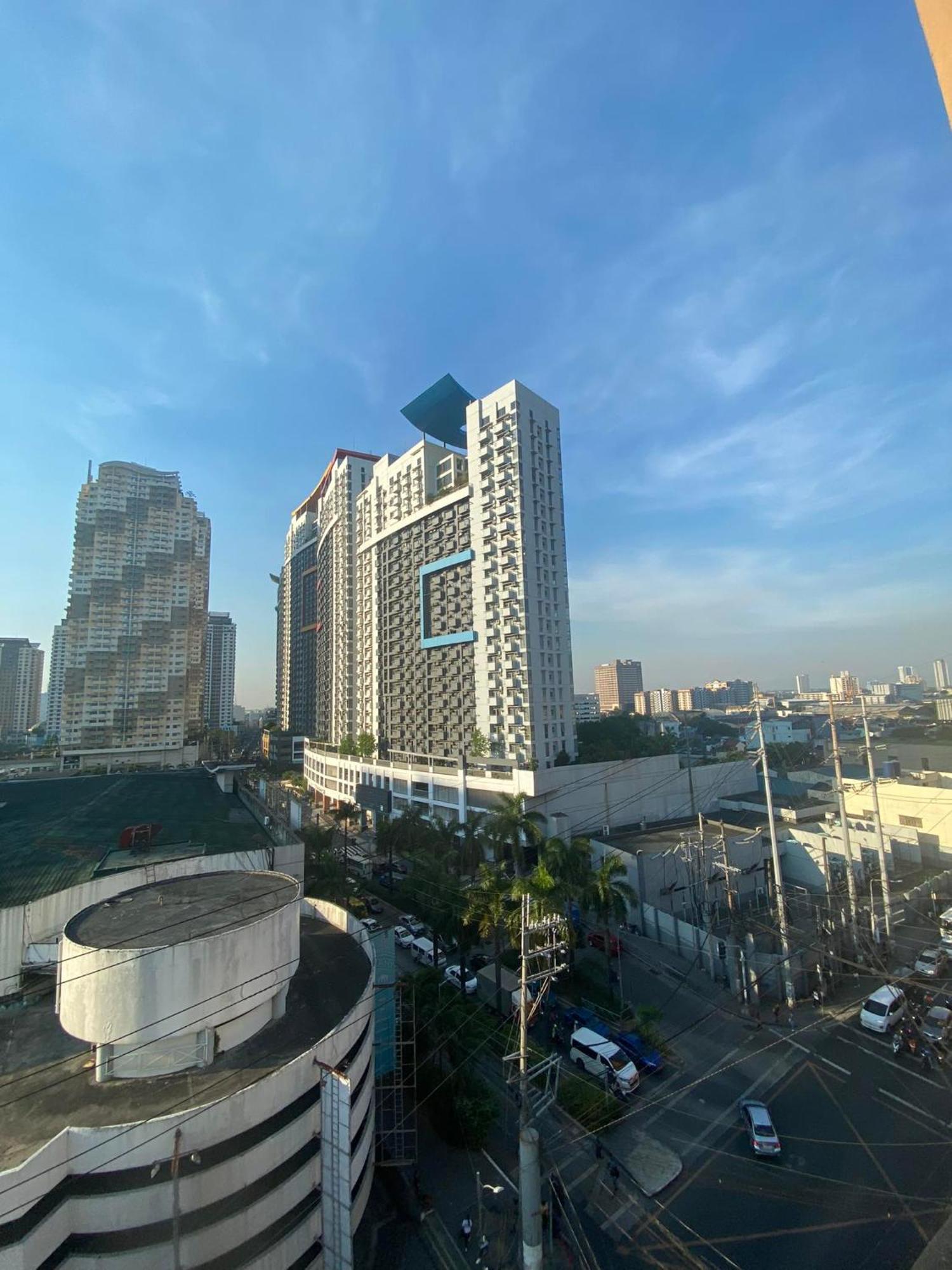 Fernandina 88 Suites Condo Cubao Экстерьер фото